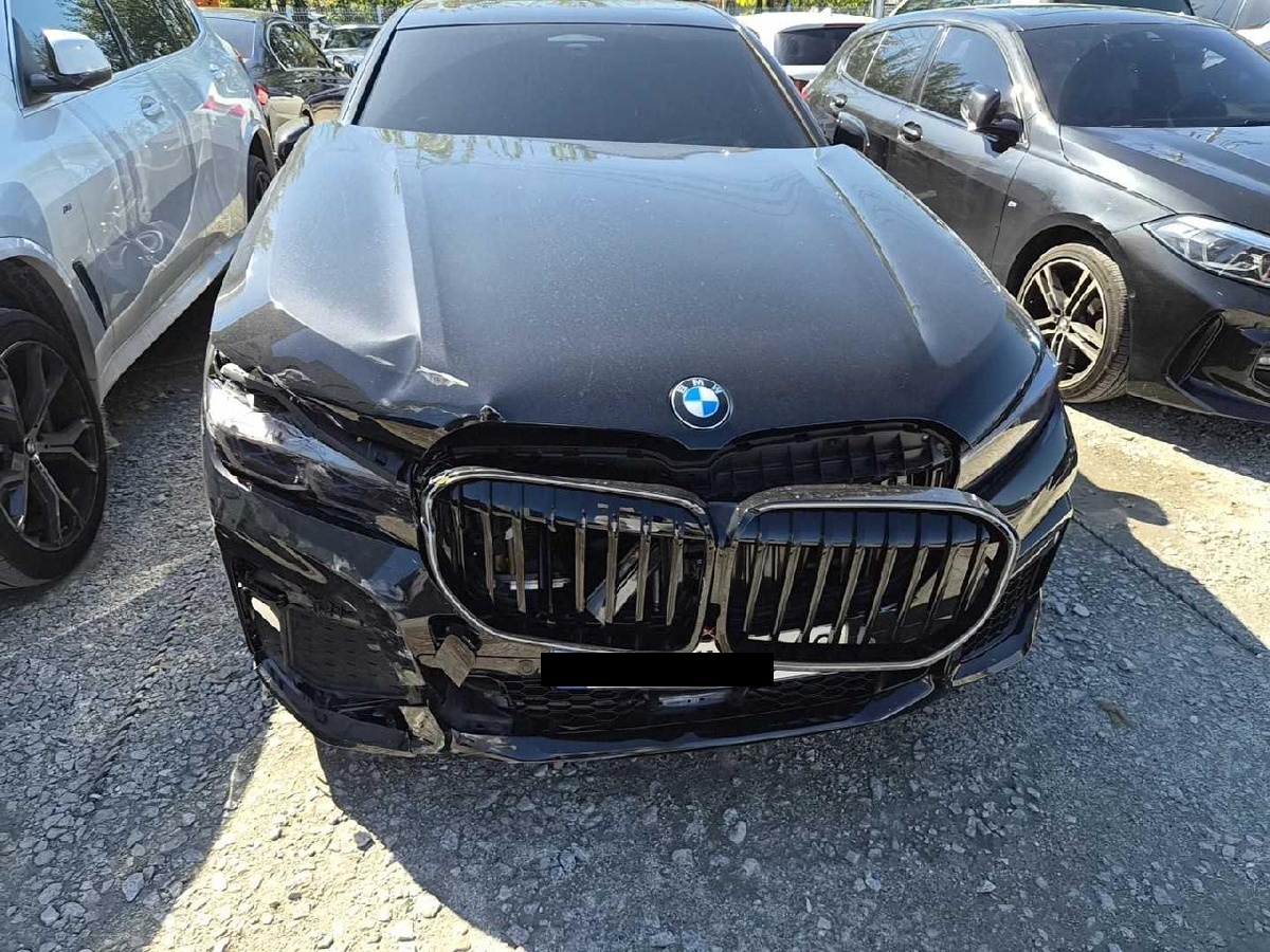 BMW BMW 730d xDrive M Sport Package Automatic
